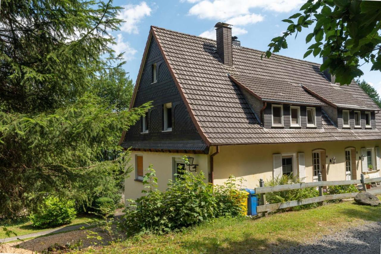 Ferienwohnung Am Waldrand باد لاسفه المظهر الخارجي الصورة
